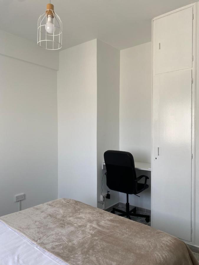 Simple One Bedroom Flat In Engomi Kültér fotó